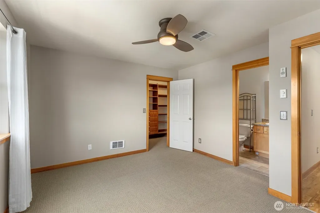 19421 Scoter Lane NE Poulsbo WA 98370