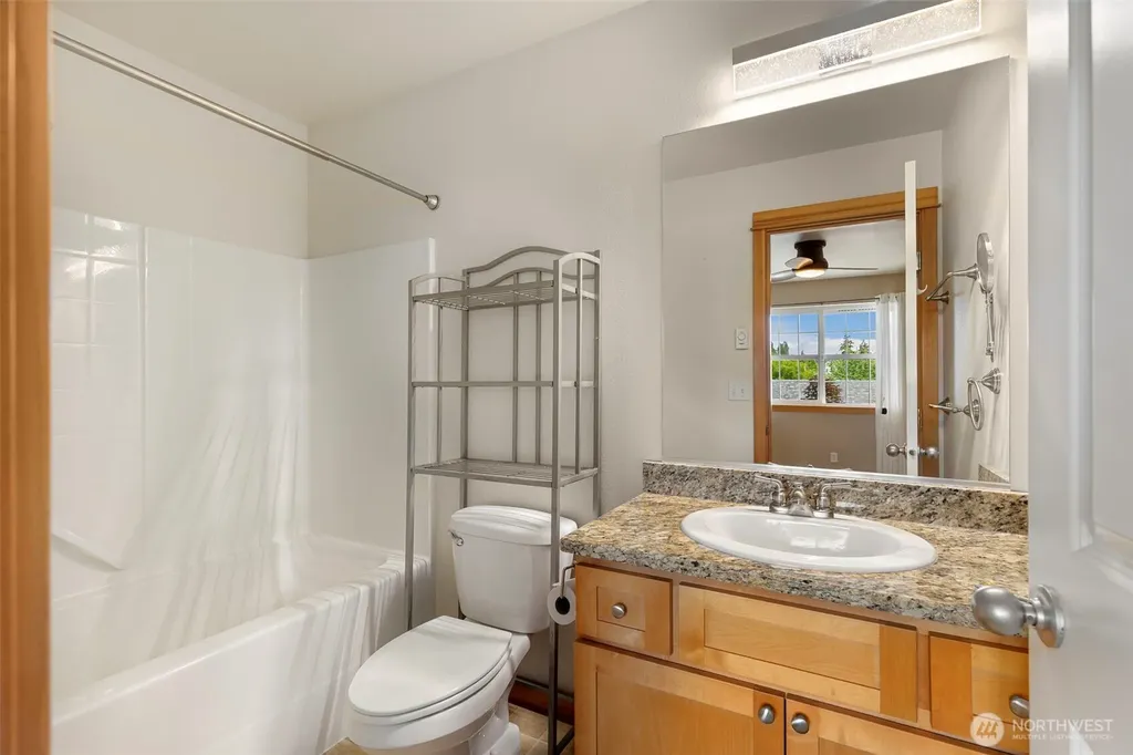 19421 Scoter Lane NE Poulsbo WA 98370