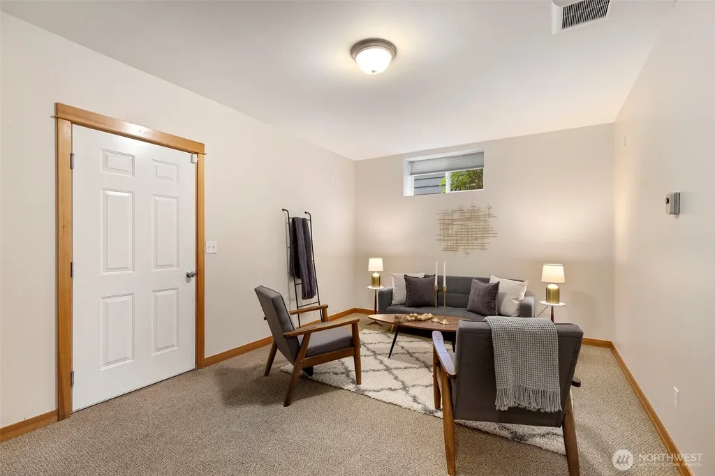 19421 Scoter Lane NE Poulsbo WA 98370