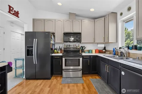 8407 12th Street NE Lake Stevens WA 98258