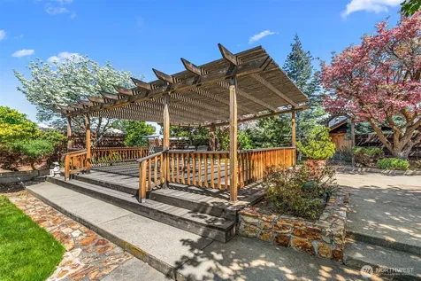 1713 N Western Avenue Wenatchee WA 98801