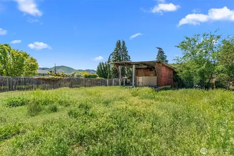 1713 N Western Avenue Wenatchee WA 98801