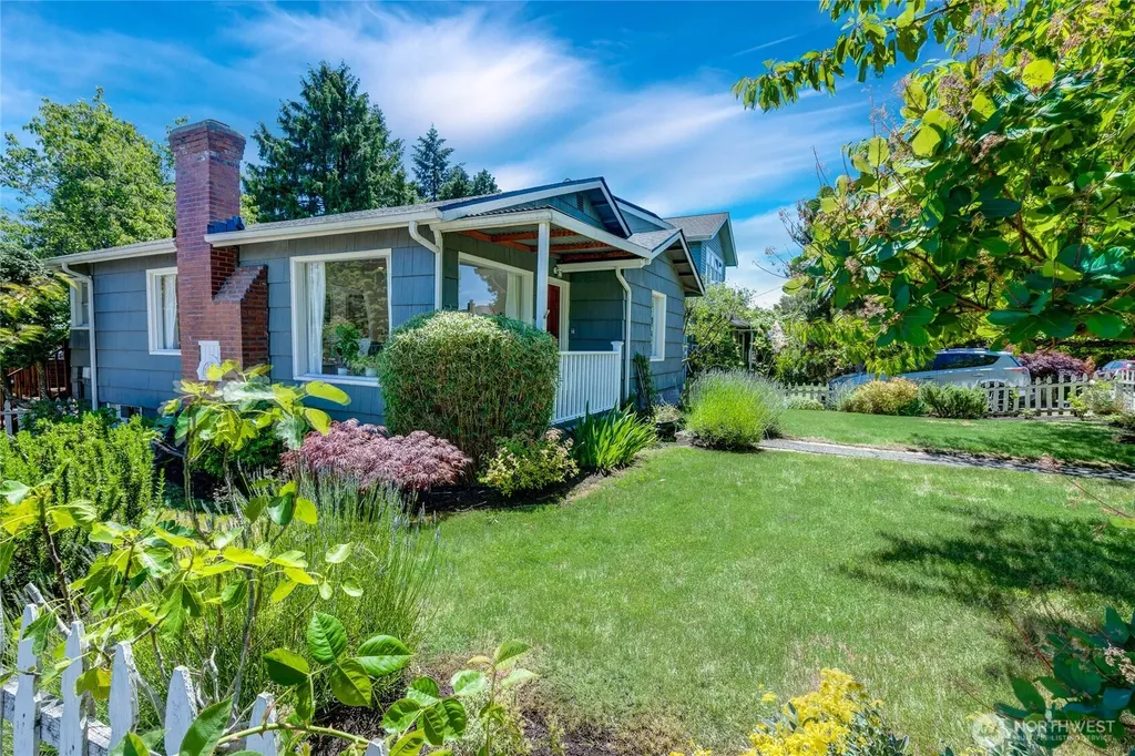 8526 17th Avenue NE Seattle WA 98115