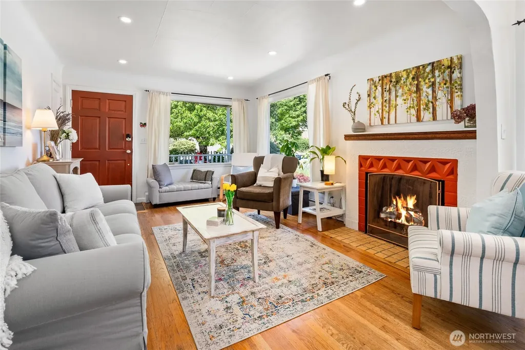 8526 17th Avenue NE Seattle WA 98115