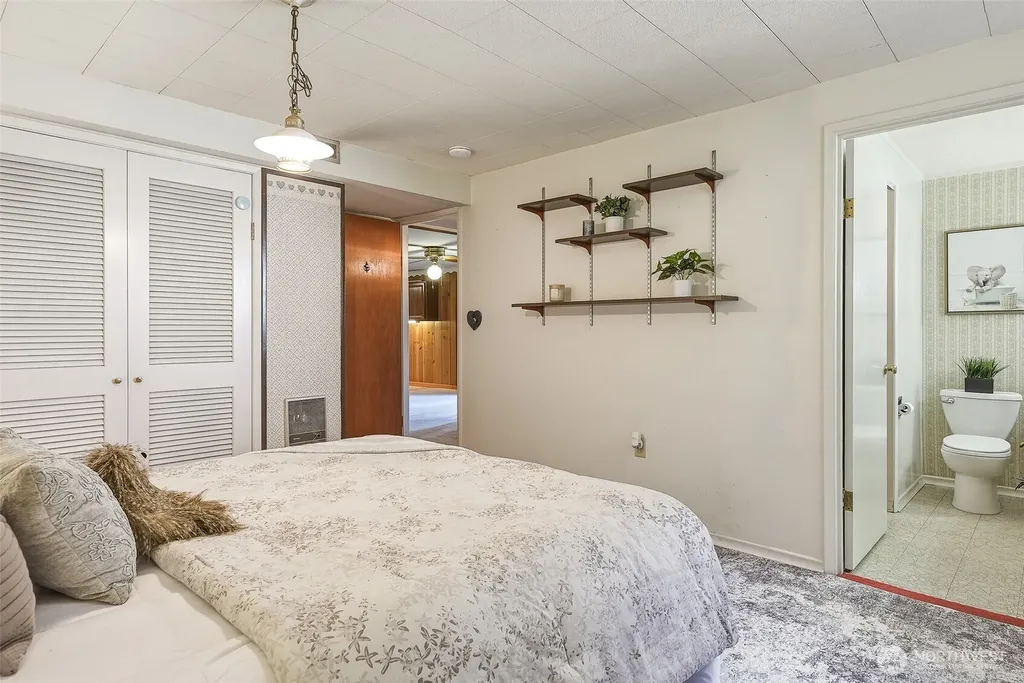 13015 8th Avenue NW Seattle WA 98177