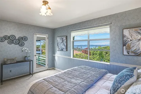 13015 8th Avenue NW Seattle WA 98177
