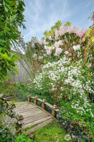 13015 8th Avenue NW Seattle WA 98177