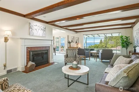 13015 8th Avenue NW Seattle WA 98177