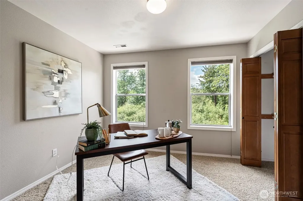 2614 Tacoma Road E Puyallup WA 98371