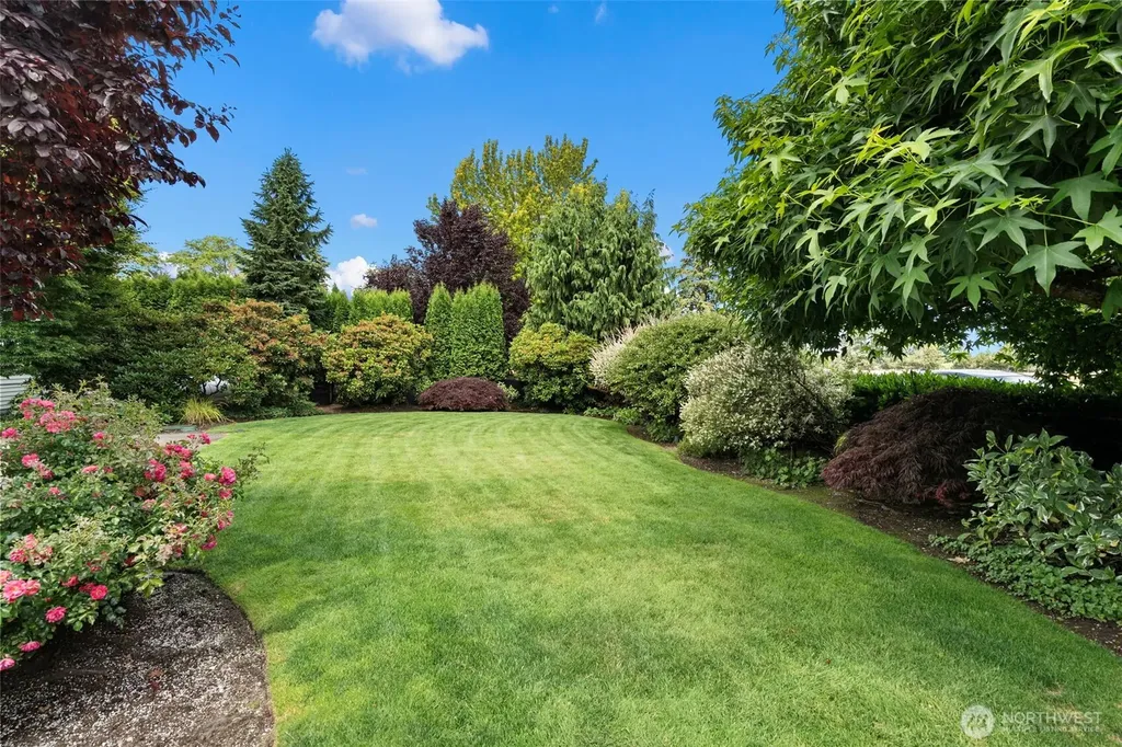 2614 Tacoma Road E Puyallup WA 98371