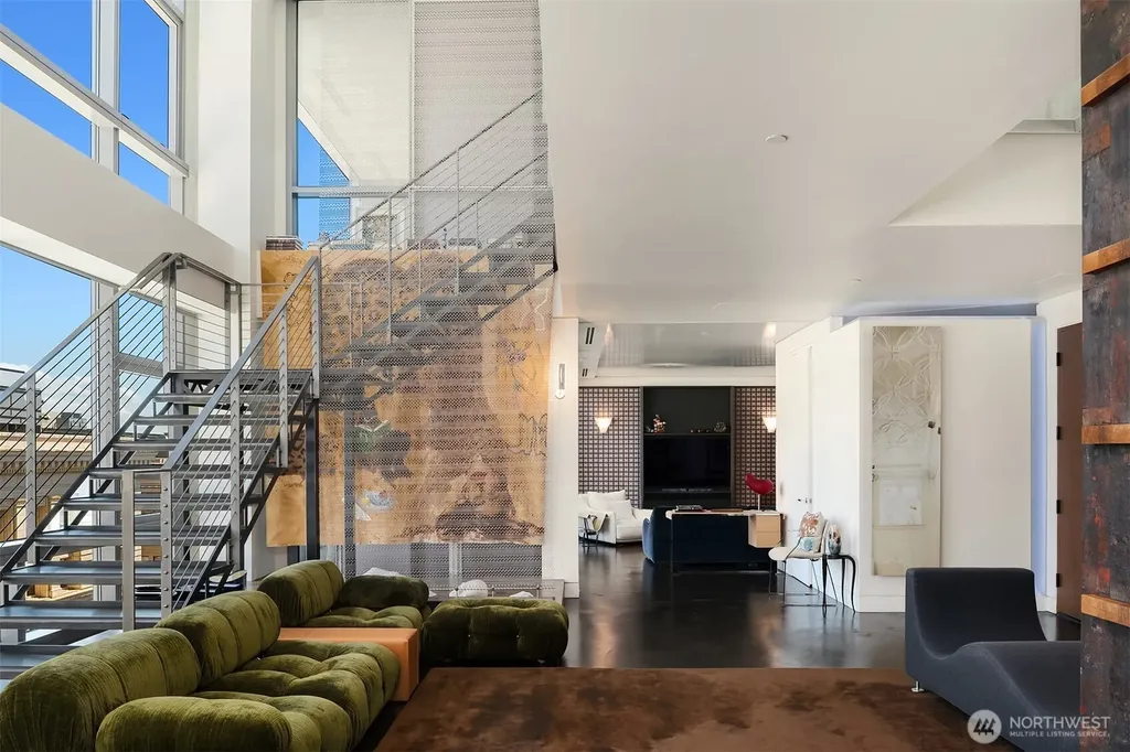 715 2nd Avenue Seattle WA 98104