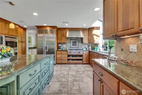 24332 140th Avenue SE Kent WA 98042