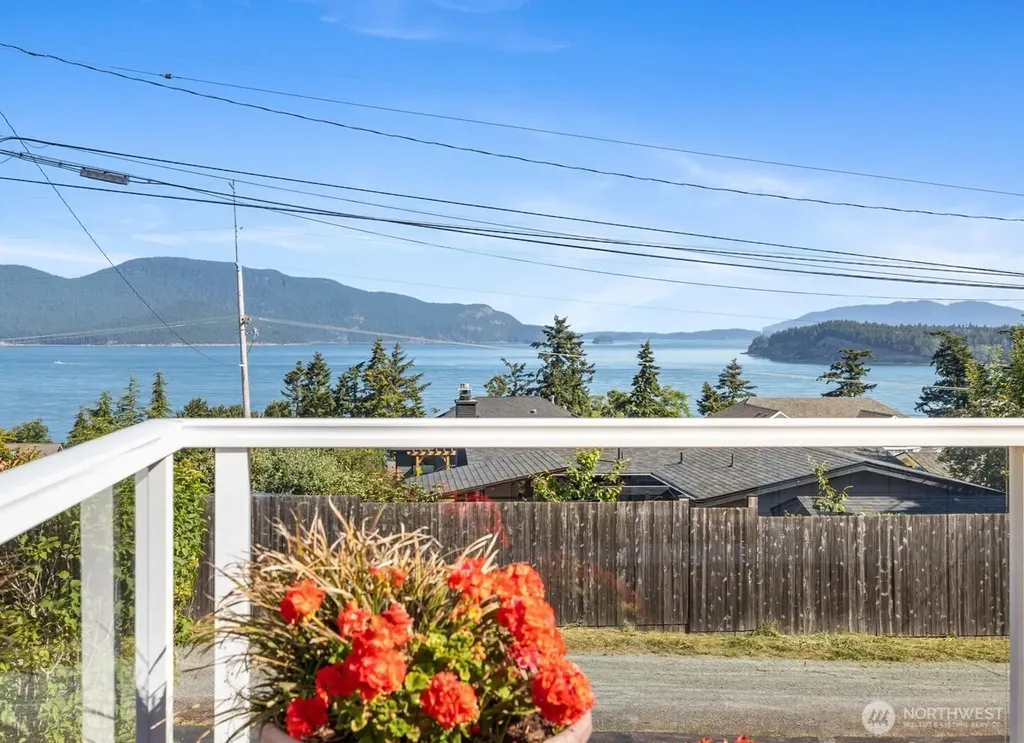 3420 W 3rd Street Anacortes WA 98221