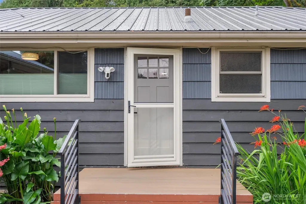 1121 Shelton Avenue SE Renton WA 98058