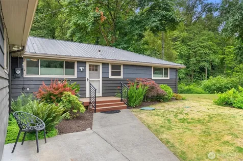 1121 Shelton Avenue SE Renton WA 98058