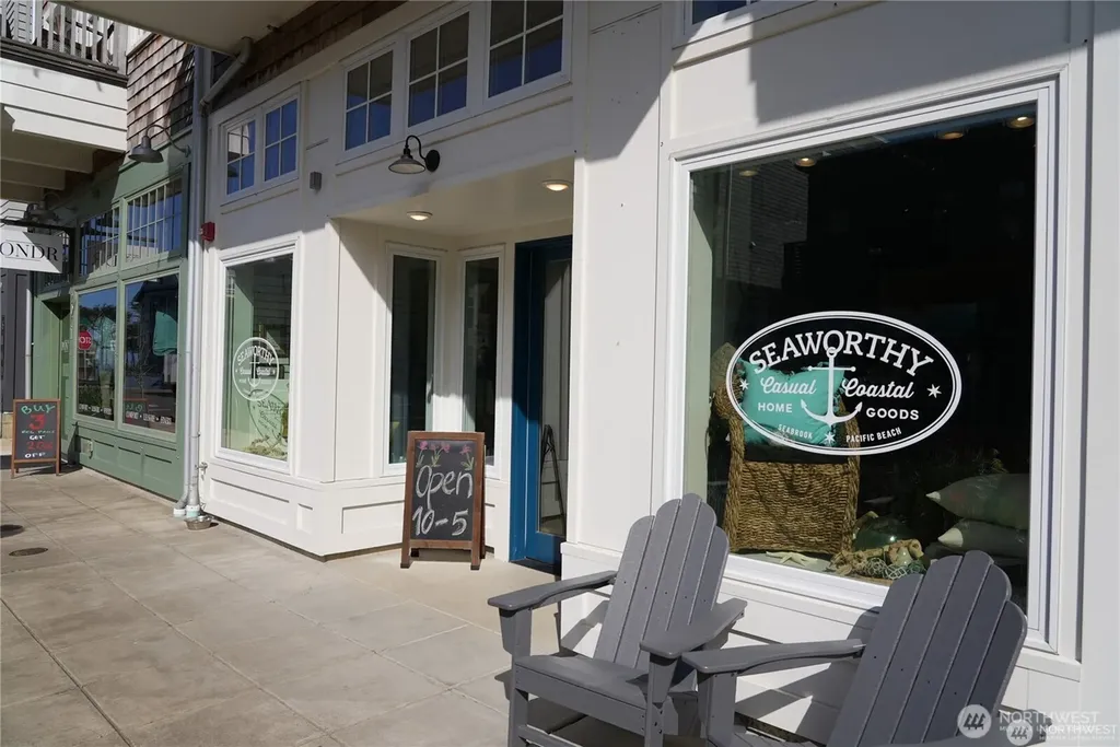 211 Market Street Pacific Beach WA 98571