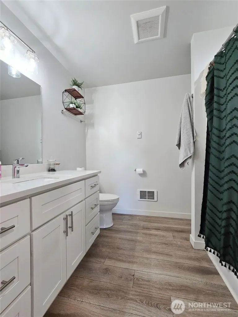 1040 Ashwood Lane Forks WA 98331