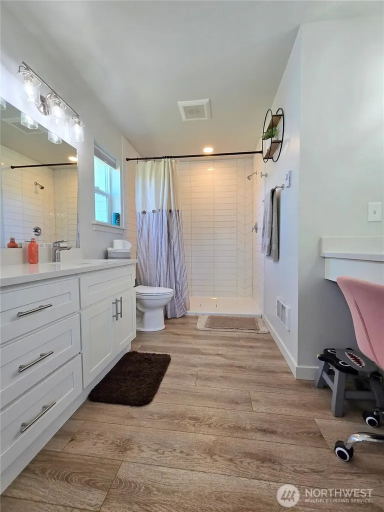 1040 Ashwood Lane Forks WA 98331