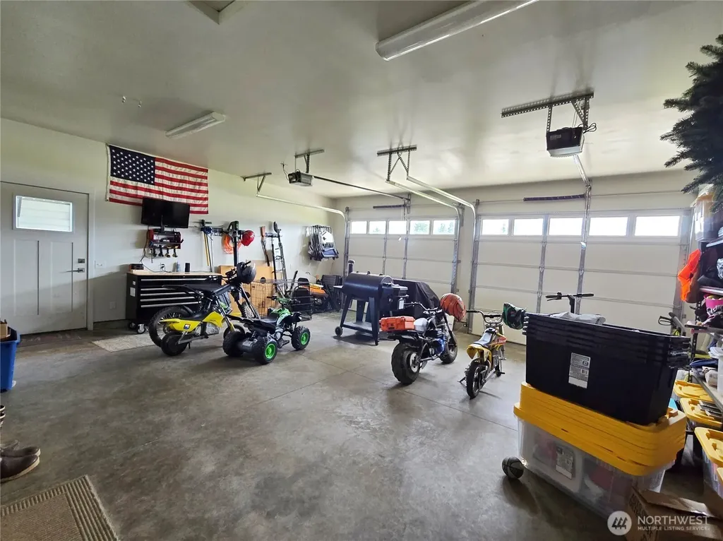 1040 Ashwood Lane Forks WA 98331
