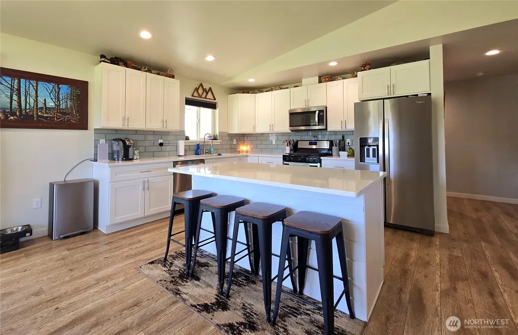 1040 Ashwood Lane Forks WA 98331