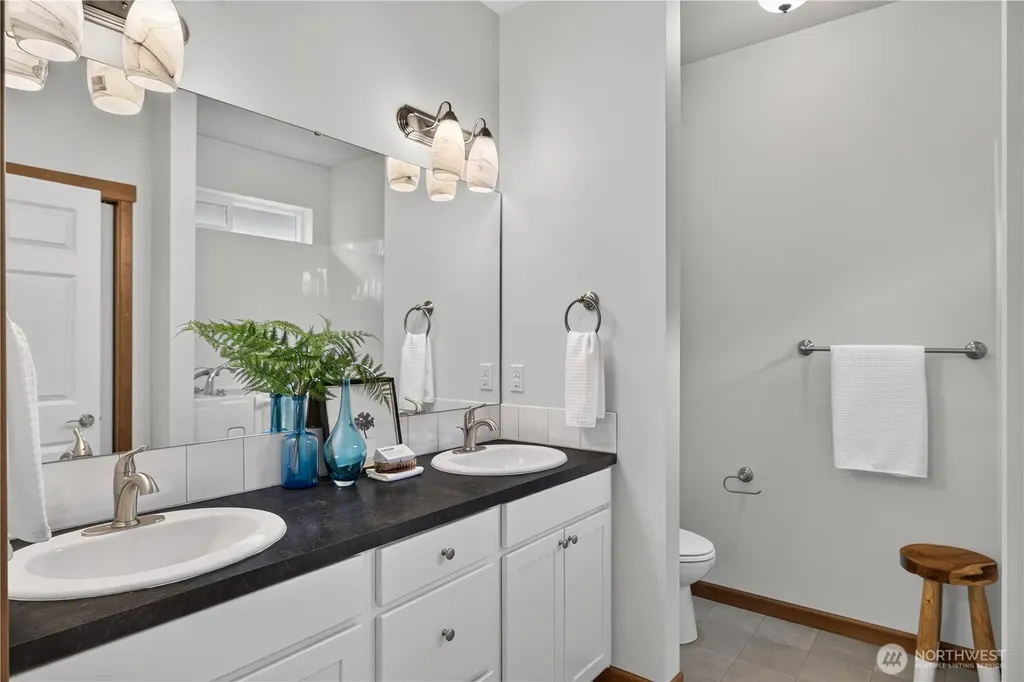 139 S 47th Street Mount Vernon WA 98274