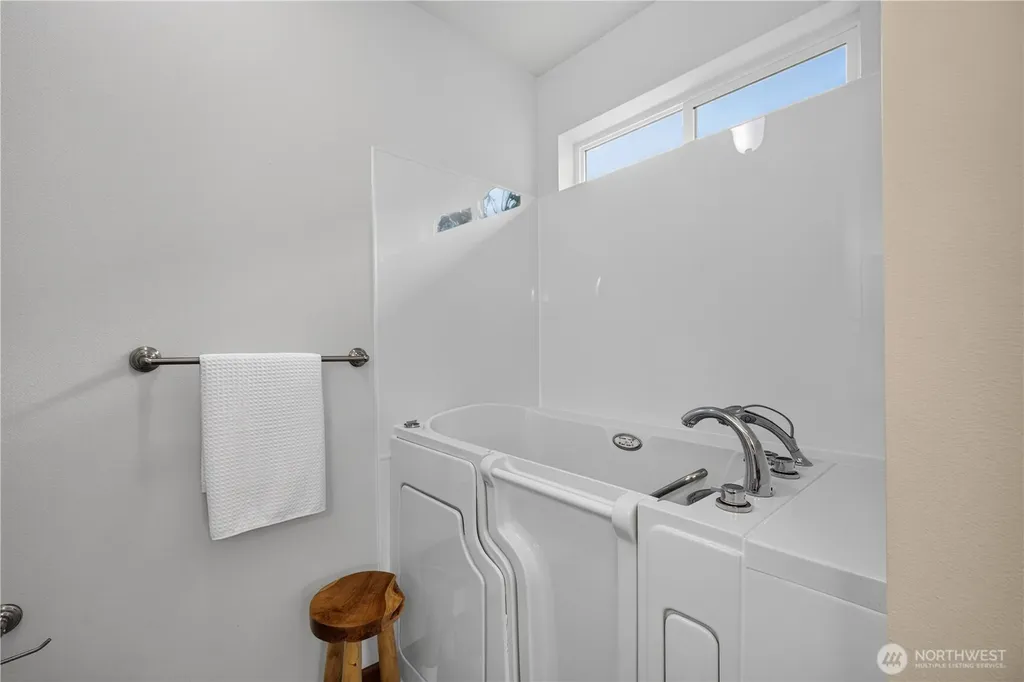 139 S 47th Street Mount Vernon WA 98274