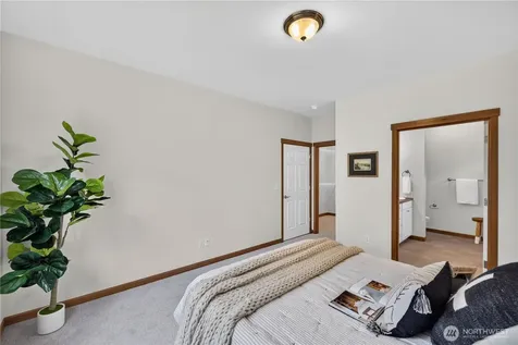 139 S 47th Street Mount Vernon WA 98274