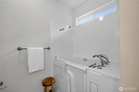 139 S 47th Street Mount Vernon WA 98274