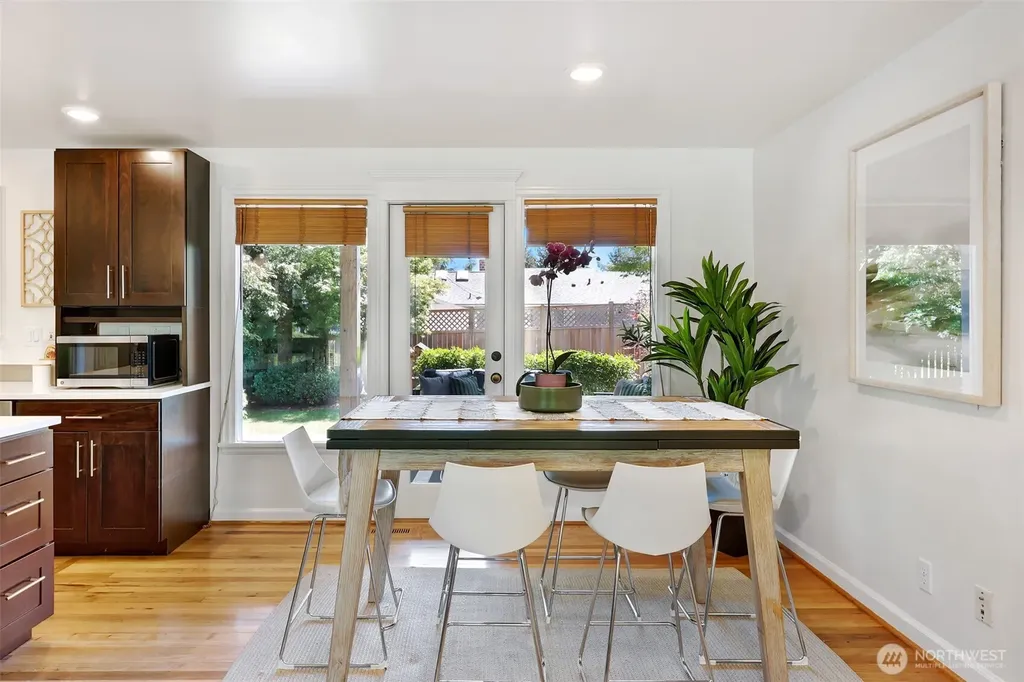 8018 40th Avenue NE Seattle WA 98115