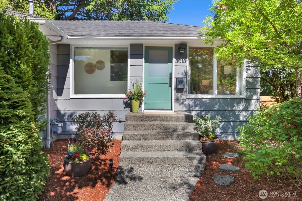 8018 40th Avenue NE Seattle WA 98115