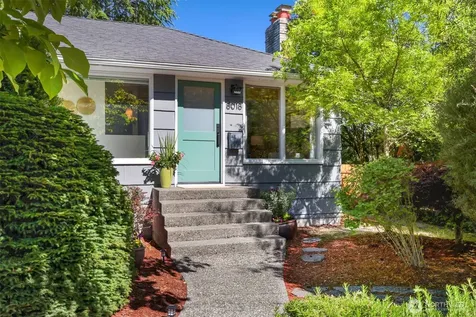 8018 40th Avenue NE Seattle WA 98115