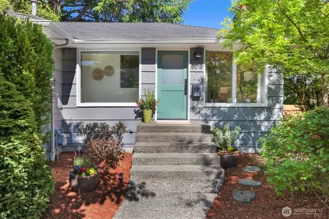 8018 40th Avenue NE Seattle WA 98115
