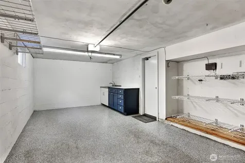8018 40th Avenue NE Seattle WA 98115