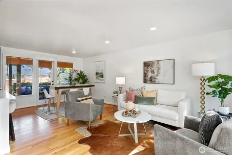 8018 40th Avenue NE Seattle WA 98115