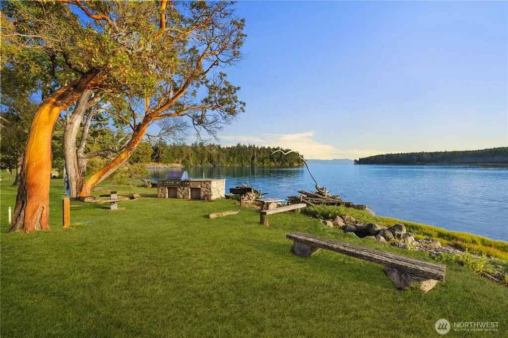 235 Seal Rock Lane Friday Harbor WA 98250