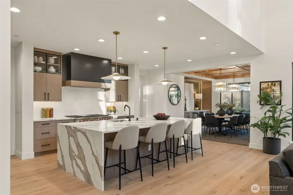 15103 SE 41st Place Bellevue WA 98006