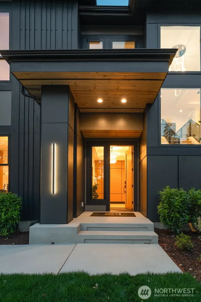 15103 SE 41st Place Bellevue WA 98006