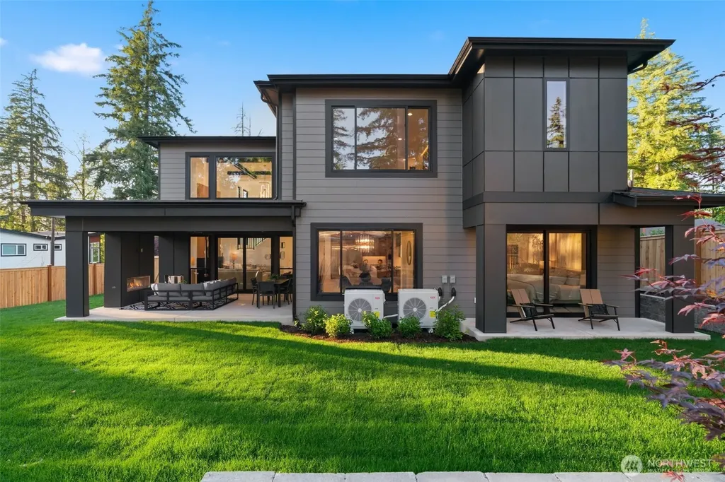 15103 SE 41st Place Bellevue WA 98006