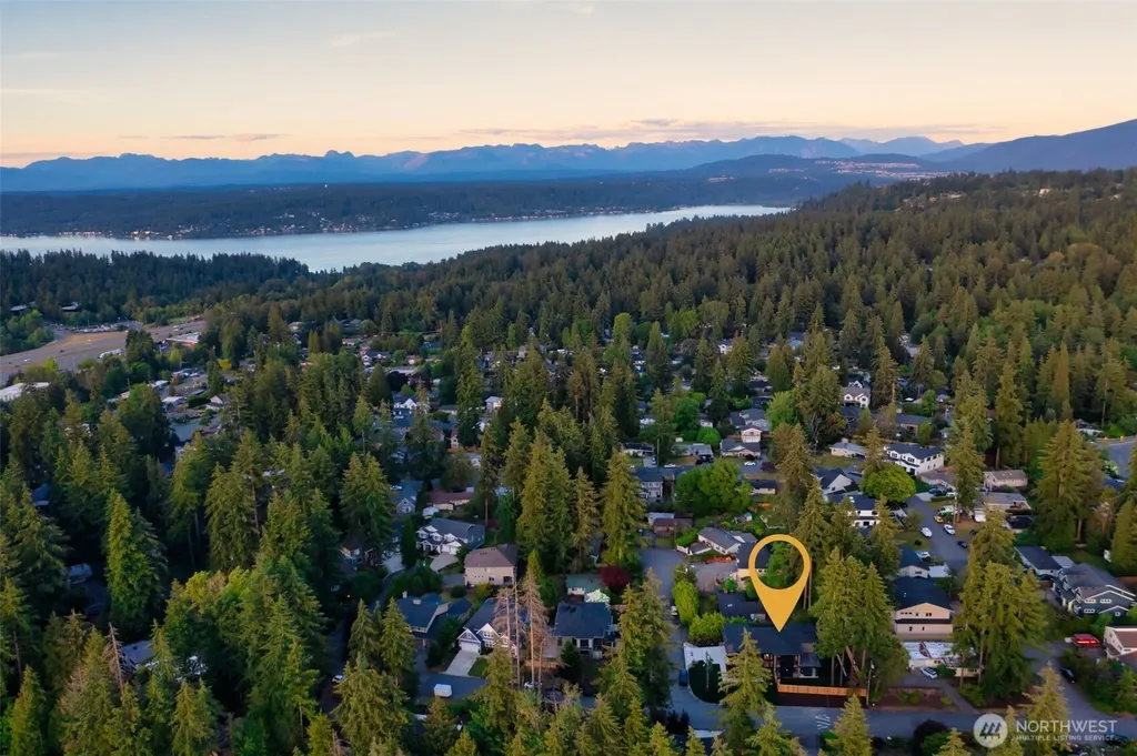 15103 SE 41st Place Bellevue WA 98006