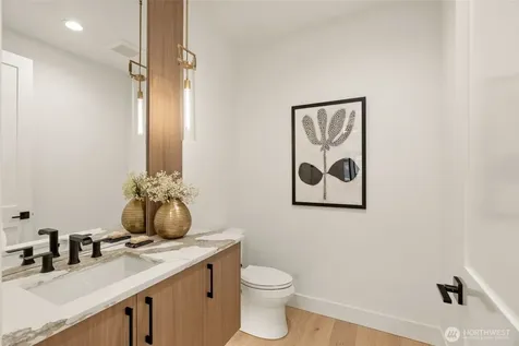 15103 SE 41st Place Bellevue WA 98006