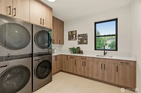15103 SE 41st Place Bellevue WA 98006