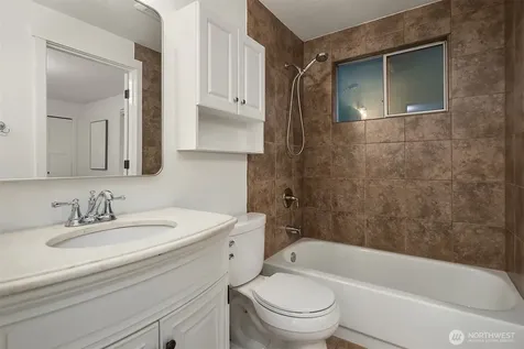 933 6th Place S Kirkland WA 98033