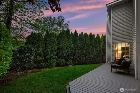 933 6th Place S Kirkland WA 98033