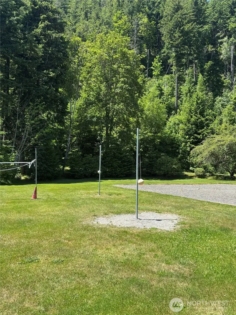 1128 Alder Lane Sumas WA 98295