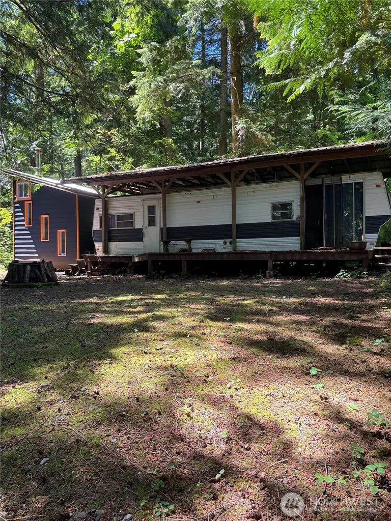 1128 Alder Lane Sumas WA 98295