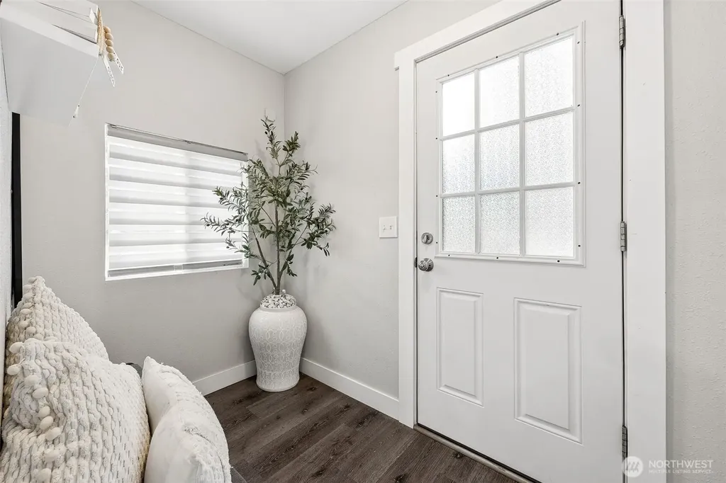 404 Nixon Street S Roy WA 98580