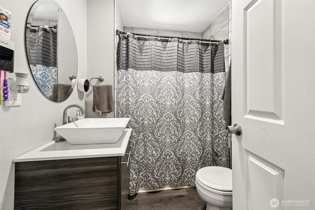 404 Nixon Street S Roy WA 98580