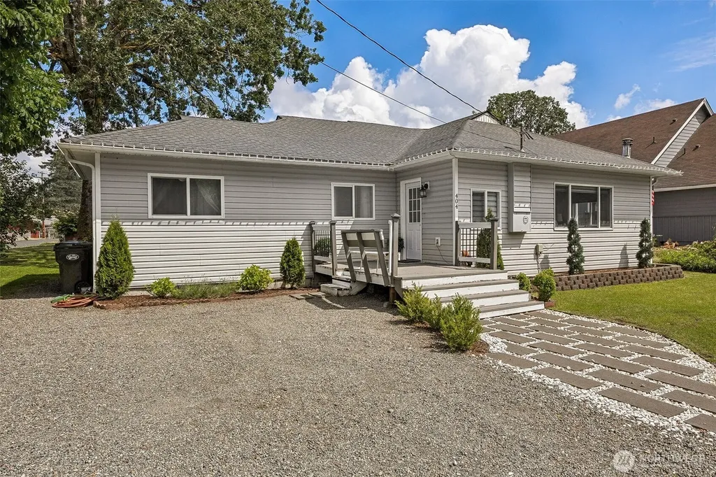 404 Nixon Street S Roy WA 98580