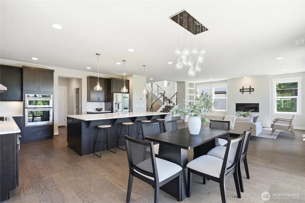 11795 155th Avenue NE Redmond WA 98052