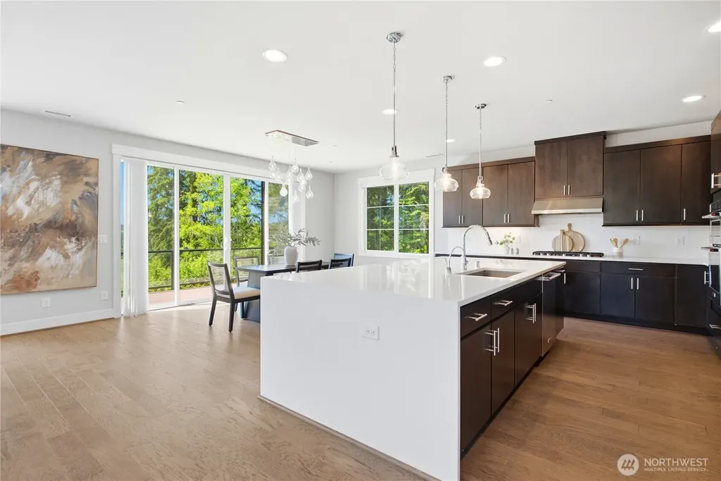 11795 155th Avenue NE Redmond WA 98052